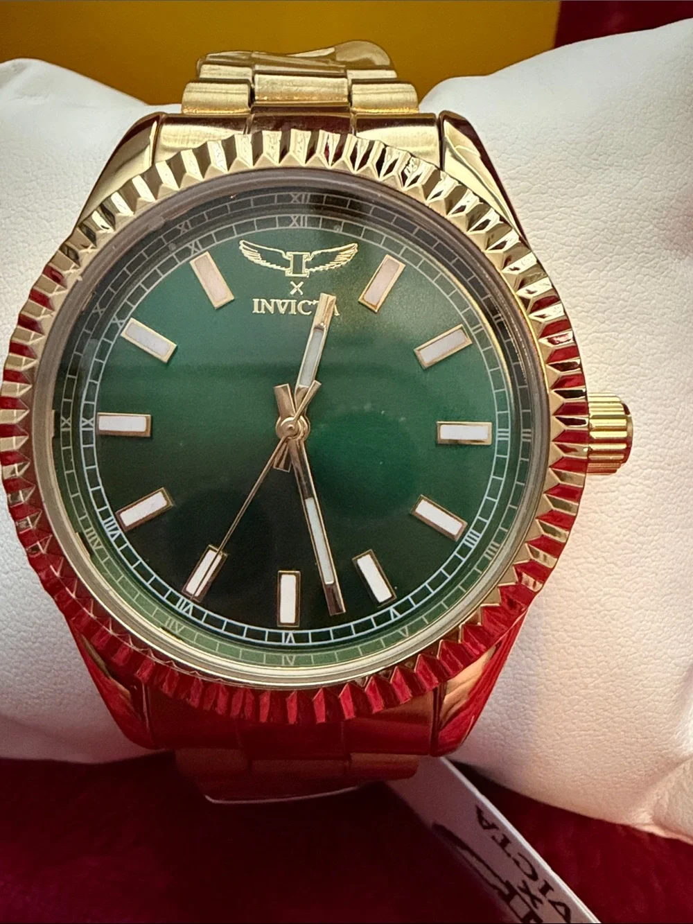 Invicta Gold Tone Men's Watch with Green Dial and Bracelet